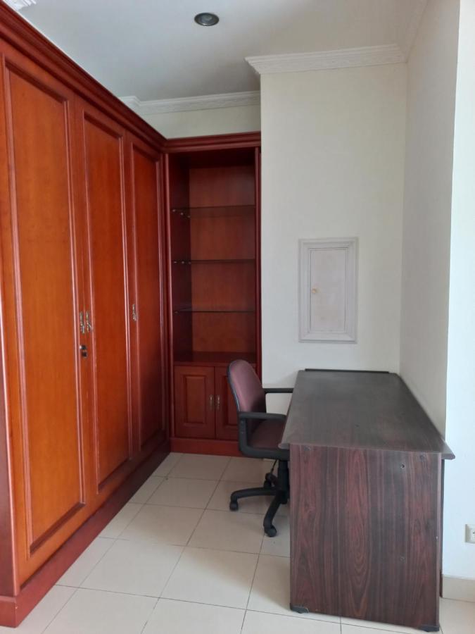 Margot Apartment Pondok Indah Джакарта Екстериор снимка